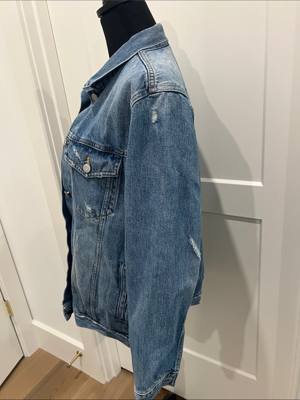 Gap Classic Light Blue Denim Jacket - Picture 4 of 7